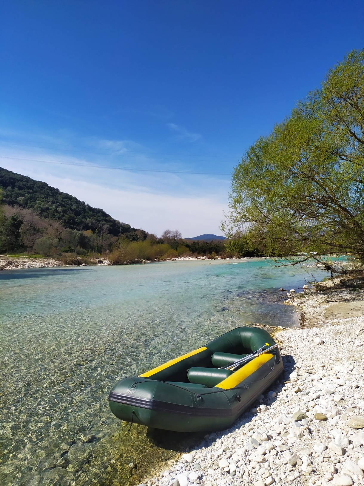 Εξερευνώντας το μυθικό ποτάμι της Ηπείρου: Μια αξέχαστη εμπειρία στον Αχέροντα